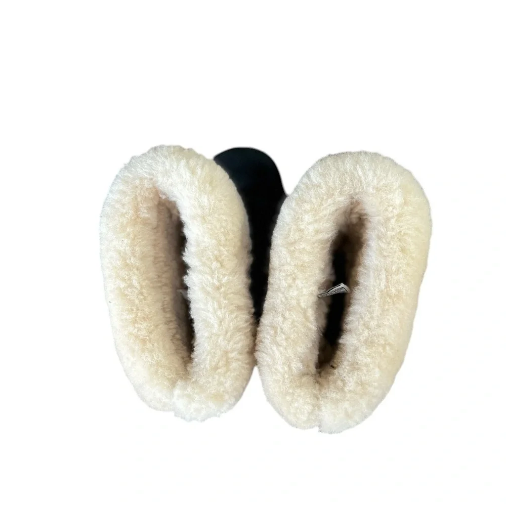 UGG Metro Tas Sheepskin Suede Leather Sherpa Shearling Black Boots